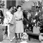 Here's Father Christmas (Miss Twamley) 1942