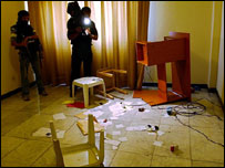 Casa de Chalabi após a batida policial