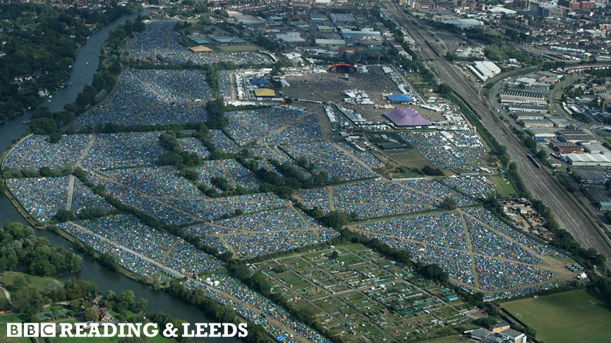 Reading Saturday's Crowd