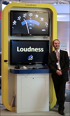 Bendy loudness meter as demonstrated at IBC 2009. Pictured is Florian Camerer of Austrian broadcaster ORF. Picture by Dr John Emett of BPR ltd, all rights reserved.