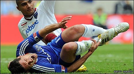 ballack_injury_gettycredit4.jpg