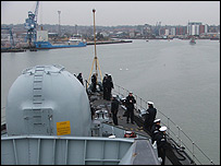 HMS Grafton sails into Ipswich
