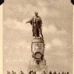 Lesseps monument entrance to Suez Canal