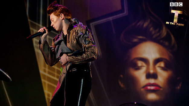 La Roux