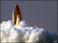 O ônibus espacial Endeavour