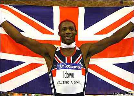 Phillips Idowu celebrates his world crown in Valencia