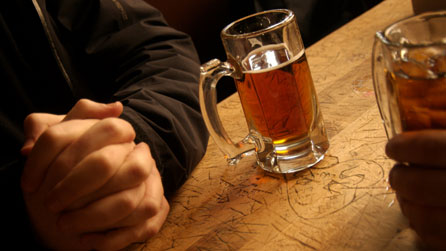 Pint glasses in a pub. Image: istockphoto.com
