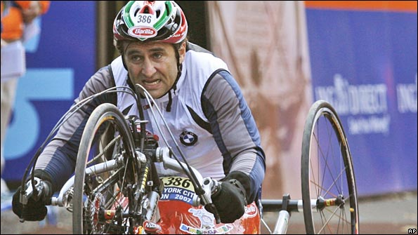 Alex Zanardi made his hand-cycle race debut at the 2007 New York Marathon