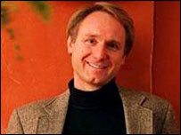 کتاب کے مصبف ڈین براؤن