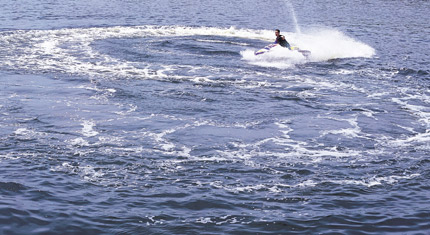 Jet ski - should it be banned from beaches?