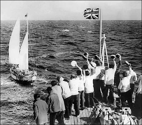Sir Robin Knox-Johnston in the race (Getty)