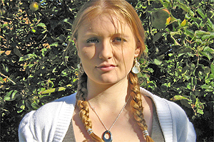 Heather worked on overcoming her eating disorder by challenging her negative feelings and seeing food in a new light. 