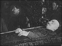 Hình chụp Lenin trong lăng ở Quảng trường Đỏ