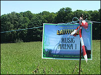 Music Arena 1 sign