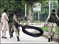 pakistan askerleri