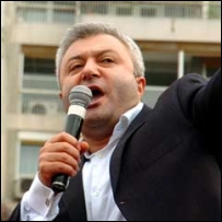 Tuncay Özkan