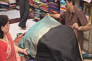 Leicester Councillor Manjula Sood has not been back to her hometown of Delhi for almost a decade, and has decided to make the journey as India approaches the 60th anniversary of it's independence.