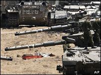 Gazze'de İsrail tankları