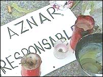 Aznari fajësohet për reagimin pas sulmeve me bomba