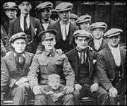 Italian immigrants [pic: Manchester Archives]