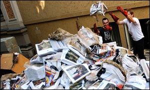 Velkému úklidu musí předcházet odstranění zkažených potravin.