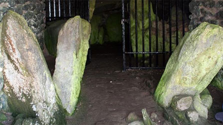 Barclodiad y Gawres, Anglesey