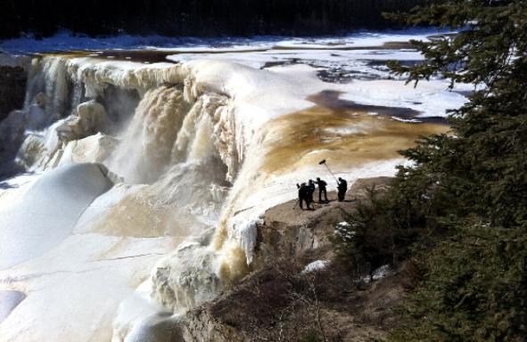 Alexandra falls hay river