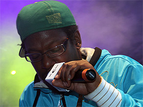 Watch Roots Manuva live