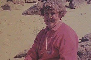 Vic Riley knows how to keep love alive. The letters he and and his wife Joan wrote to each other during the war hold wonderful memories.