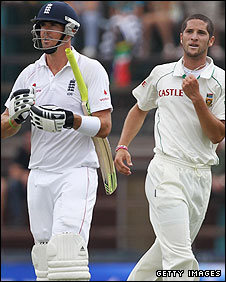 Wayne Parnell picks up the key wicket of Kevin Pietersen on the final morning