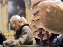 Cả nước Balan cầu nguyện cho Giáo Hoàng John Paul II