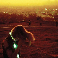 Review of Era Extraña 