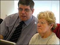 Brenda surfs online