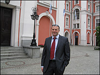 М.Примас