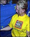 Irish voters support Nice treaty