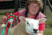 Un o enillwyr Sioe Môn