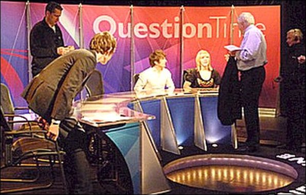 David Dimbleby with the students from the Schools Question time team in 2009