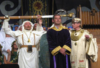 Peri trafferth i'r Archdderwydd