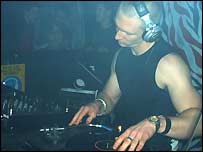 TC doing his thing on the decks