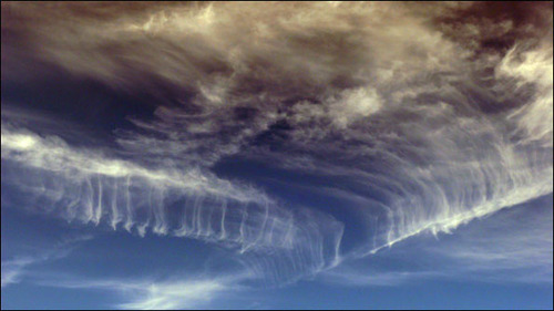 Virga falls from Cirrus clouds above Somerset (Photo: Nigel Punchard)