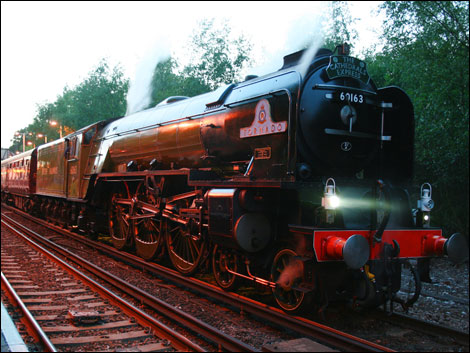 A Tornado coming through Earley Station on route to Victoria Station was captured on film by Steve Prior on Thursday 18th June, 2009.