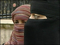 Women wearing the veil