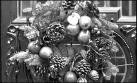 Old fashioned Christmas wreath 