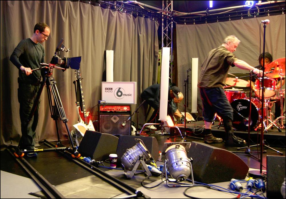 6music shooting on DSLR