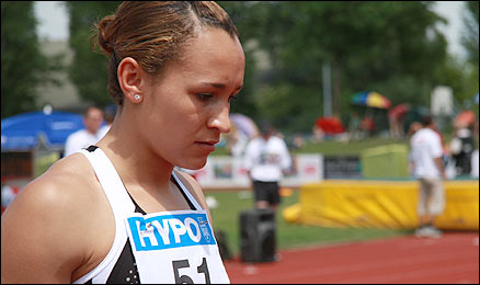 Jess Ennis suffers her injury in Austria