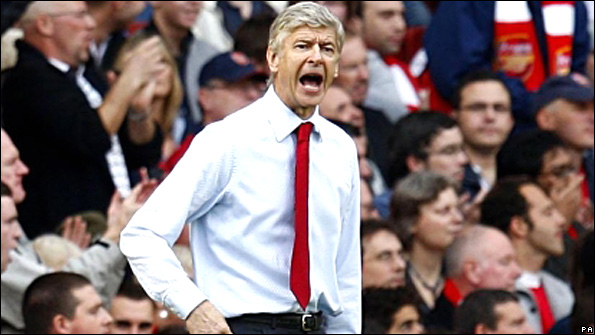 Arsene Wenger, without jacket