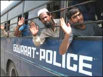  پاکستانی قیدی رہائی کے بعد فائل فوٹو