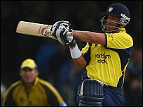 Durham batsman Michel di Venuto