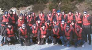 Y garfan gyfan cyn mynd ar y <i loading=