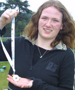 Esyllt - cyntaf - Canu cerdd dant ar y pryd